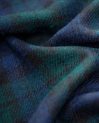 Der Harris Tweed im klassischen Blackwatch Muster in Nahaufnahme.